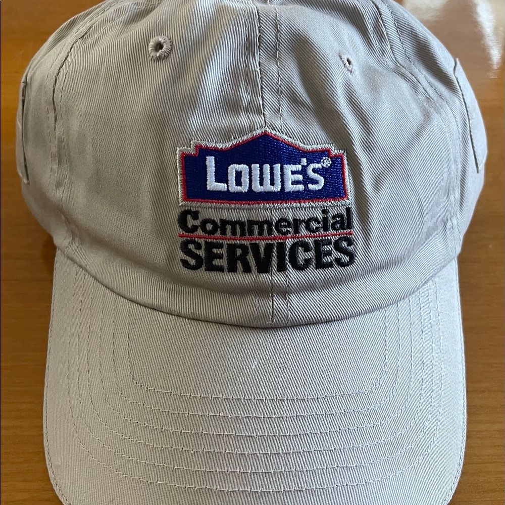 NWOT LOWE’S COMMERCIAL SERVICES (CONSTRUCTION AND BUSINESS SOLUTIONS) HAT